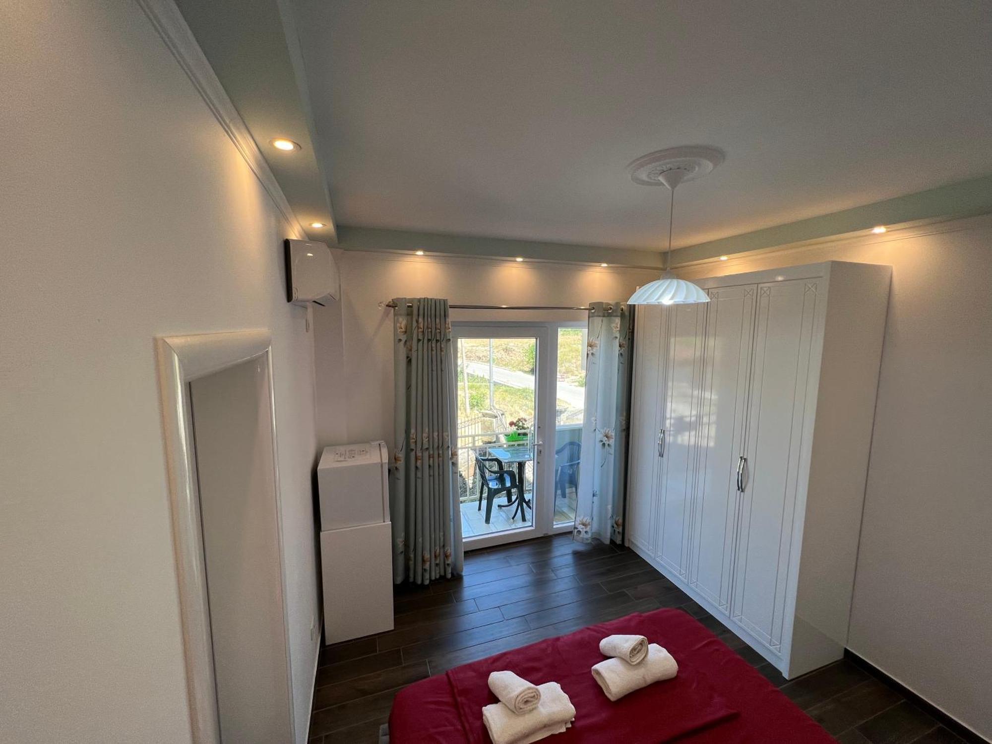 Adriatik Guesthouse Përmet Kültér fotó