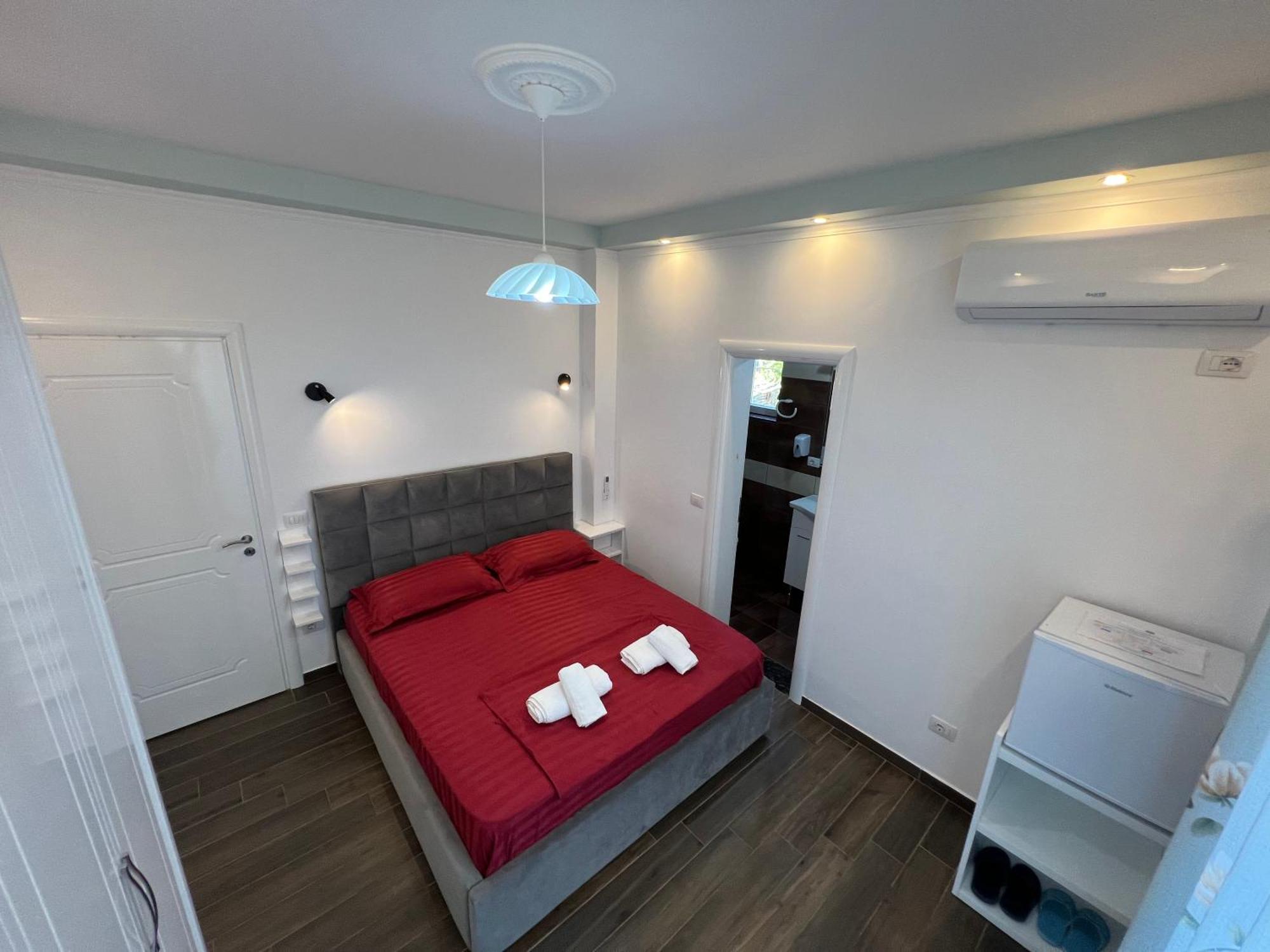 Adriatik Guesthouse Përmet Kültér fotó