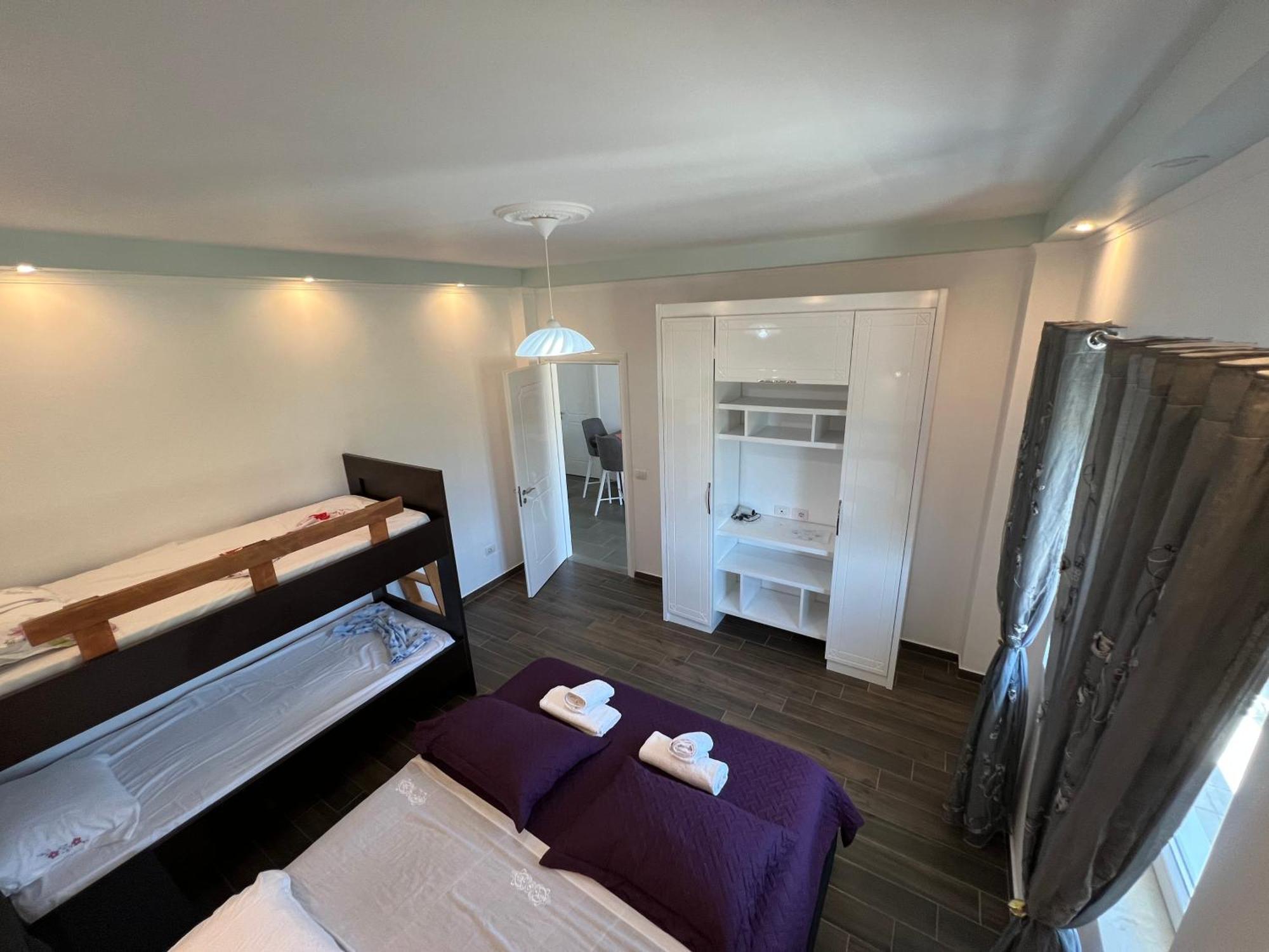 Adriatik Guesthouse Përmet Kültér fotó