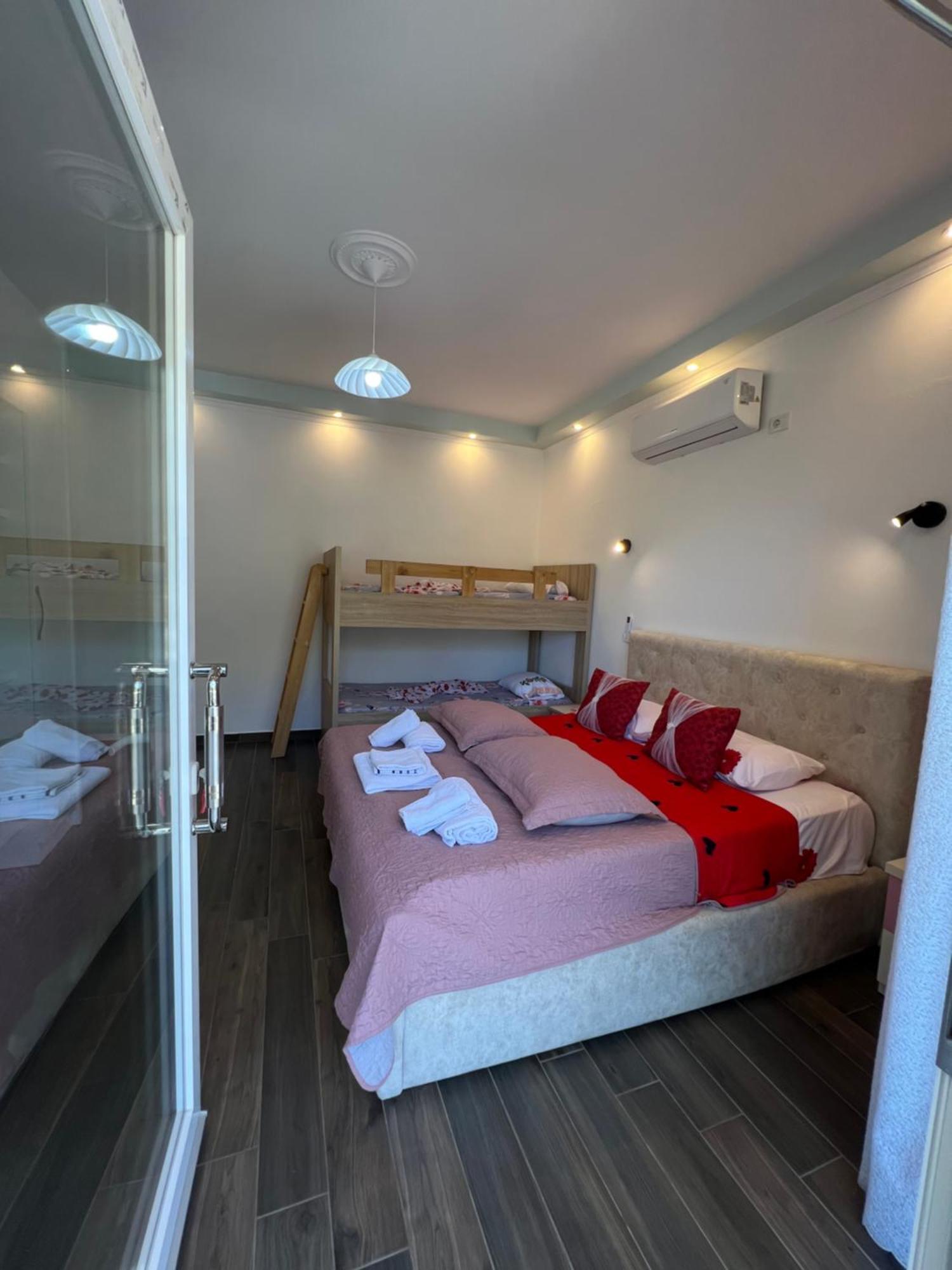 Adriatik Guesthouse Përmet Kültér fotó
