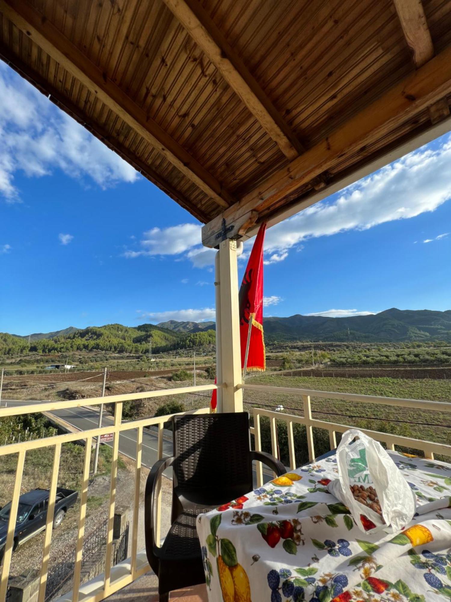 Adriatik Guesthouse Përmet Kültér fotó